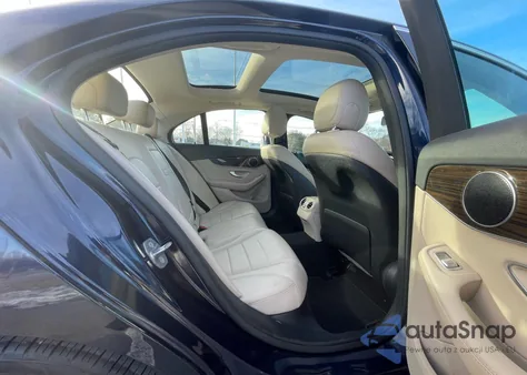 2017 Mercedes-Benz C 300 z USA, uszkodzony, nr VIN WDDWF4JB9HR280787